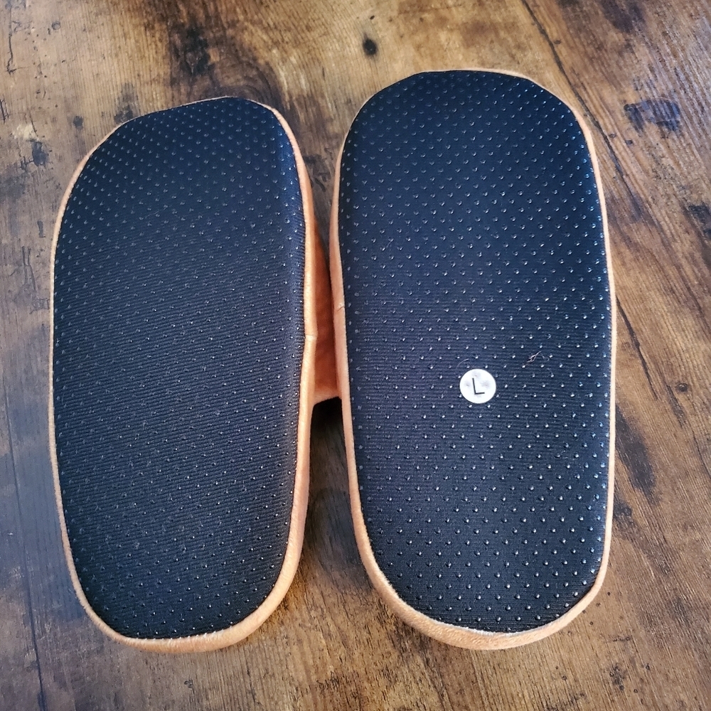 loaf of bread slippers - Picture 6 of 8
